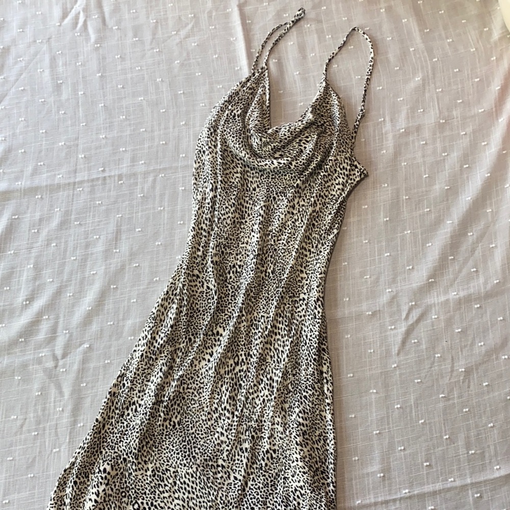 Pitaya Women’s Cheetah Print Dress